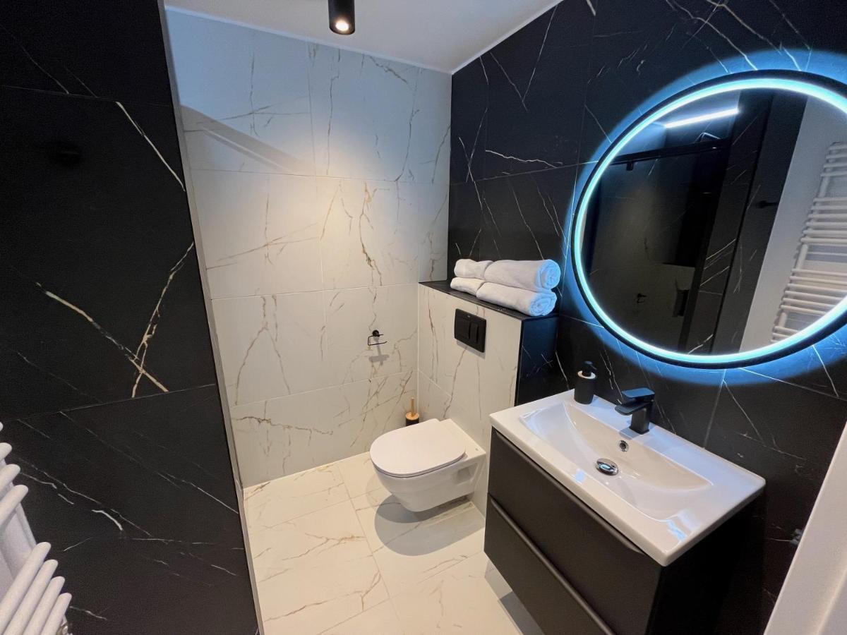 Green Port Spa Kolobrzeg Stylowy Loft- W Cenie Klimatyzacja, Baseny, 2 Jacuzzi, Sauna, Szlafroki, Bawialnia מראה חיצוני תמונה