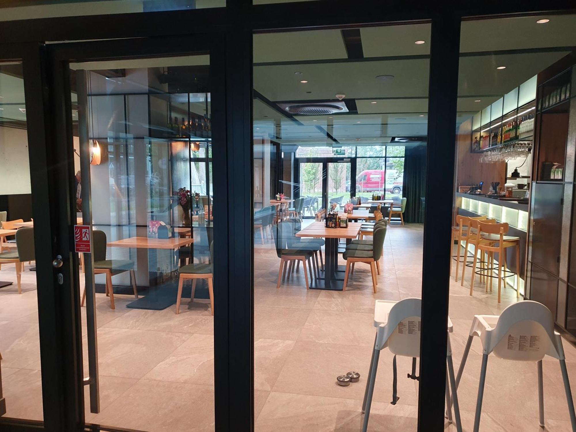 Green Port Spa Kolobrzeg Stylowy Loft- W Cenie Klimatyzacja, Baseny, 2 Jacuzzi, Sauna, Szlafroki, Bawialnia מראה חיצוני תמונה